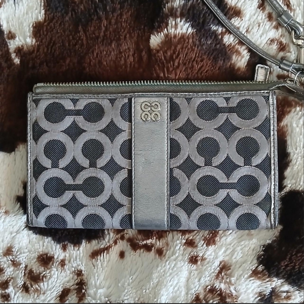 Grey Coach Wristlet Pink Interior